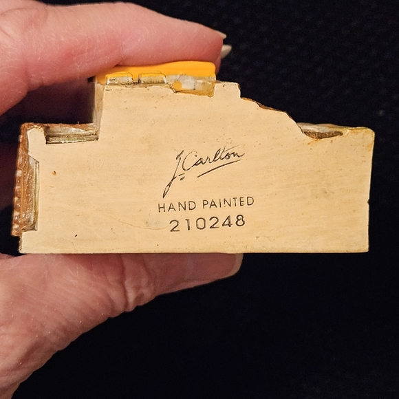J. Carlton Hand Painted Miniature Building ~ Dominic Gault La Poste #210248 - Picture 4 of 5